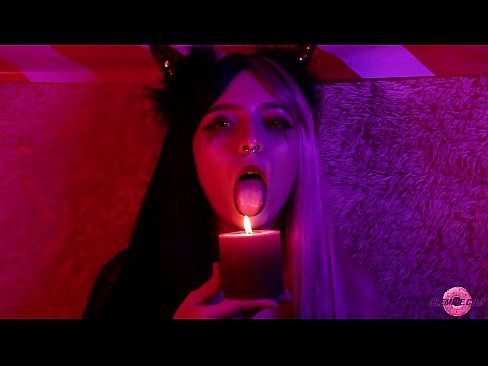 ❤️ מציצה נלהבת מ-Sexy Succubus עם הגשמה בפה פורנו ב-iw.rassadakubani.ru ❌